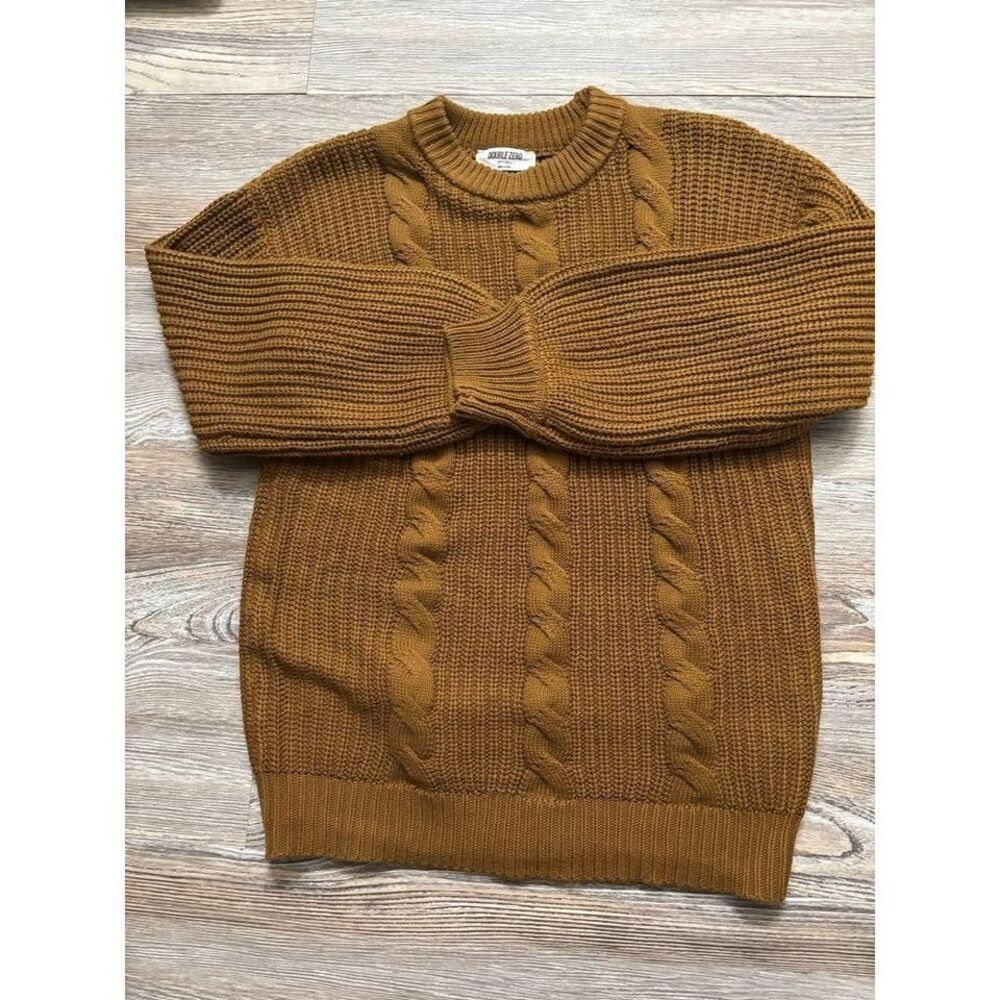 Boutique brand Double zero cable knit chunky sweater size Small‎